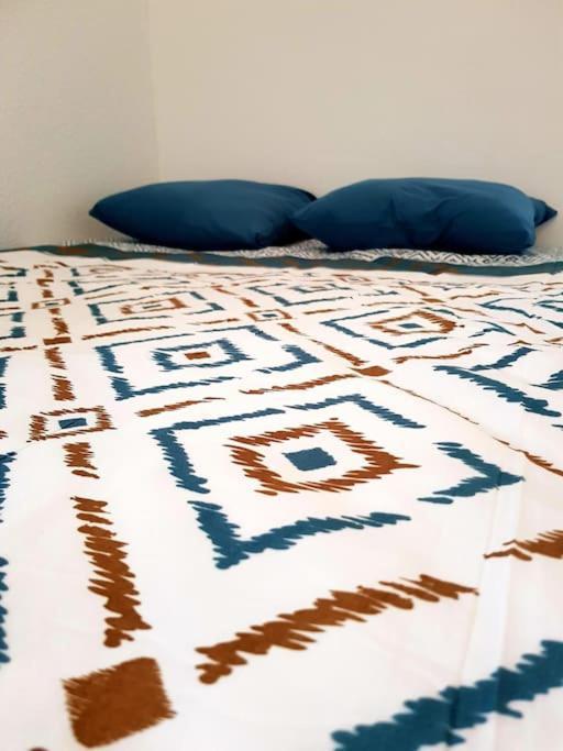 Le Jeanne 4/6 Couchages, Wifi, Sanctuaire Apartman Lourdes Kültér fotó