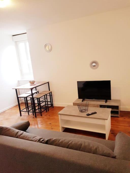 Le Jeanne 4/6 Couchages, Wifi, Sanctuaire Apartman Lourdes Kültér fotó